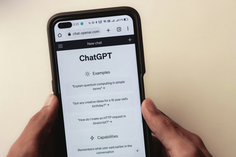 ChatGPT presenta su nuevo agente inteligente capaz de navegar por la web y crear presentaciones PowerPoint