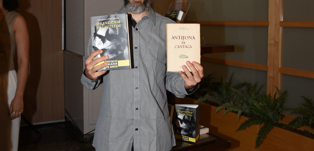 Fernando Castro Paredes recolle o Premio Galaxia de Novela