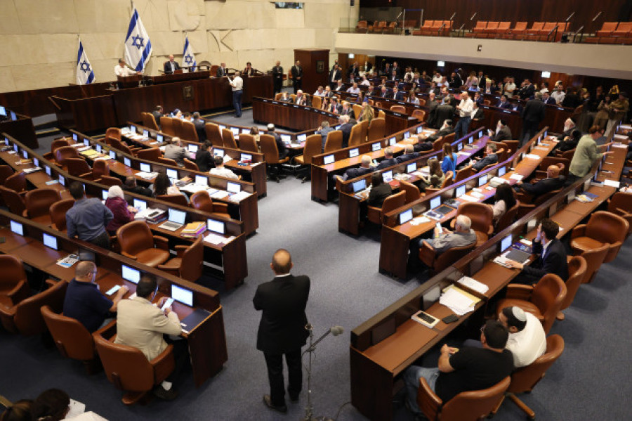 El Parlamento israelí aprueba una moción simbólica y sin efecto para anexionar Cisjordania