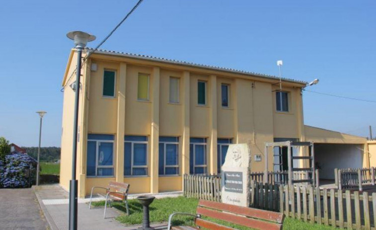 Cierra la escuela de Castromil, con solo 3 alumnos