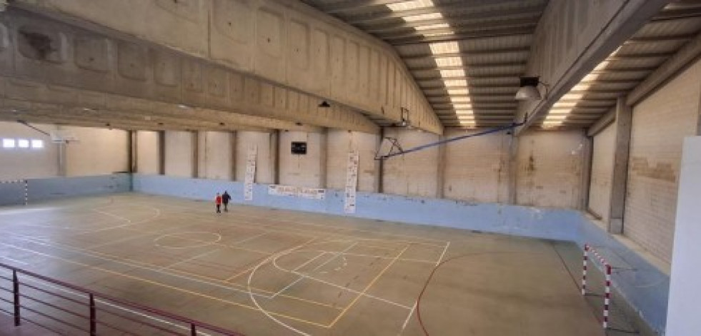Una inversión de más de 150.000 euros para la mejora energética del polideportivo de Baíñas