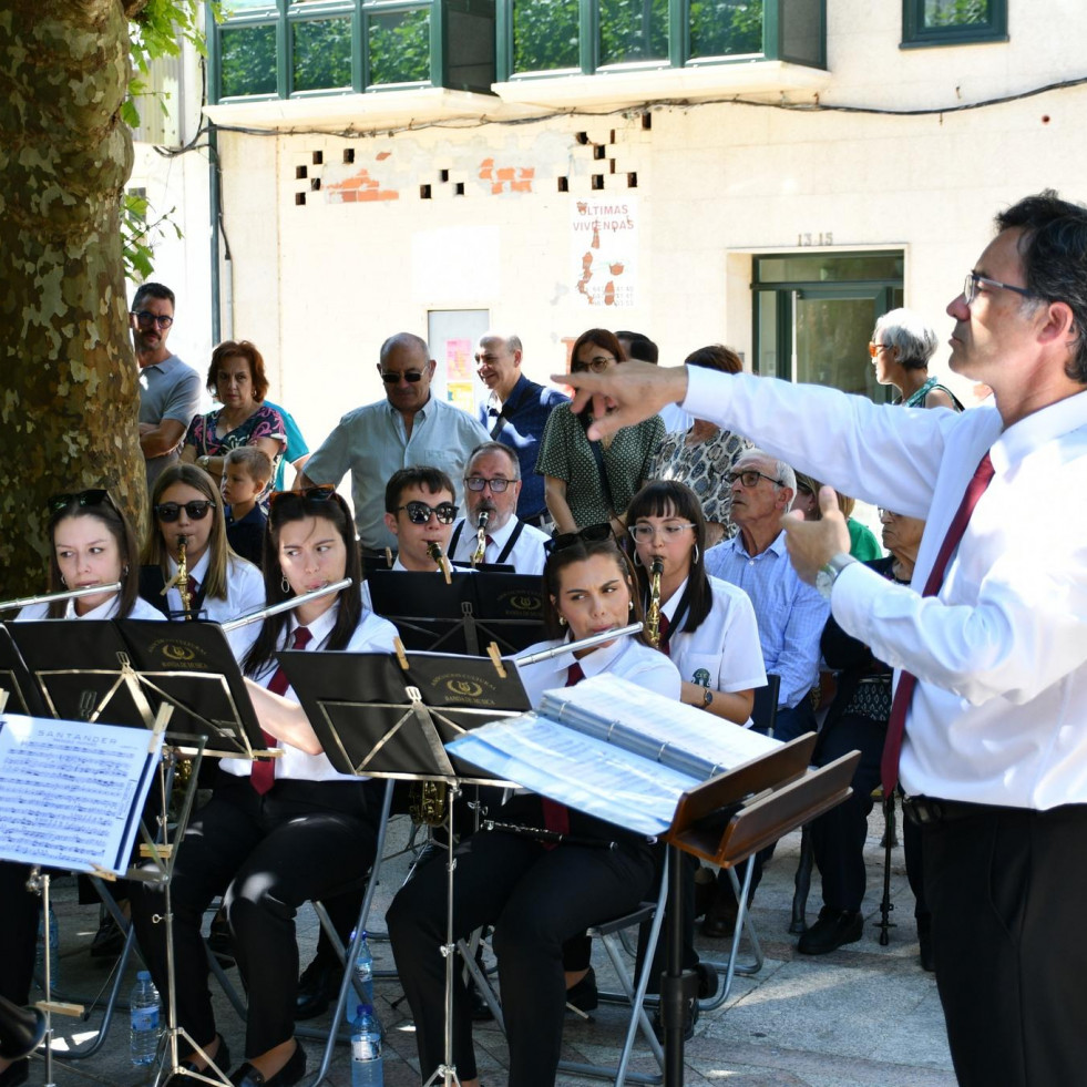 Música nas Prazas y exposición sobre la devoción a la Xunqueira abren agosto en Cee