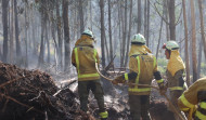 Cuatrocientos brigadistas contribuyeron a estabilizar los distintos incendios forestales de Ponteceso