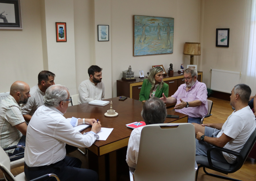 Carballo traslada  a la Diputación la necesidad de mejorar varias vías provinciales