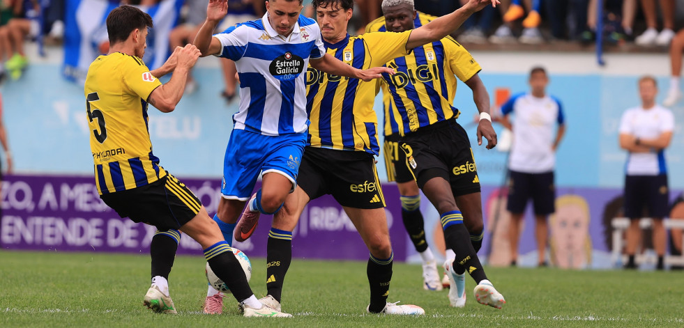 El Deportivo supera a un Oviedo de Primera (2-1)