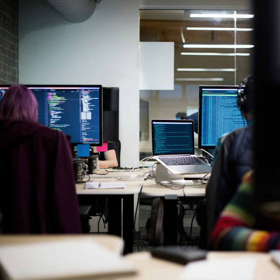 Google confirma haber sido víctima de una filtración de datos causada por un ataque de ingeniería social a Salesforce, perpetrado por el grupo ShinyHunters