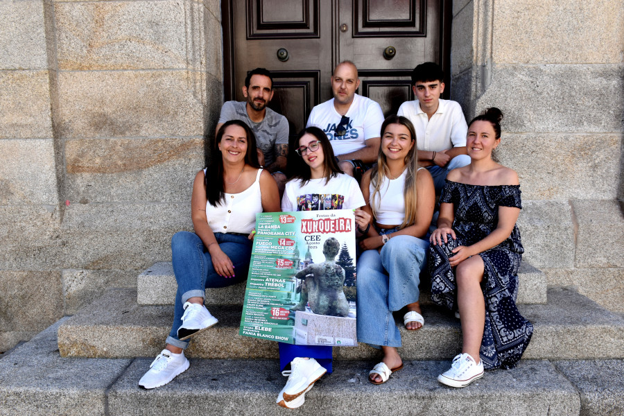 Cee inicia cuatro días de fiestas de A Xunqueira