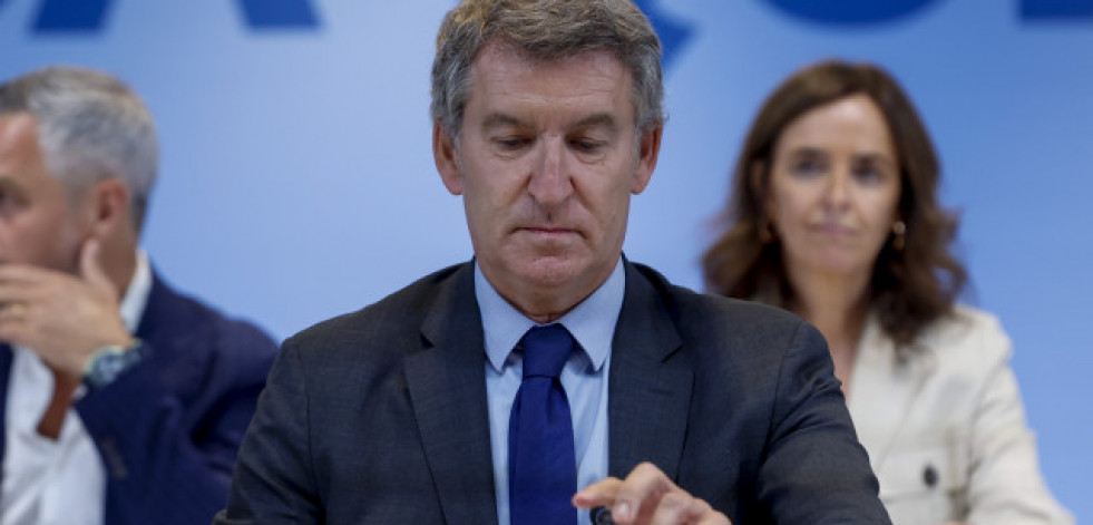 Feijóo culpa a Sánchez de que España no fuese invitada a la cumbre sobre Ucrania