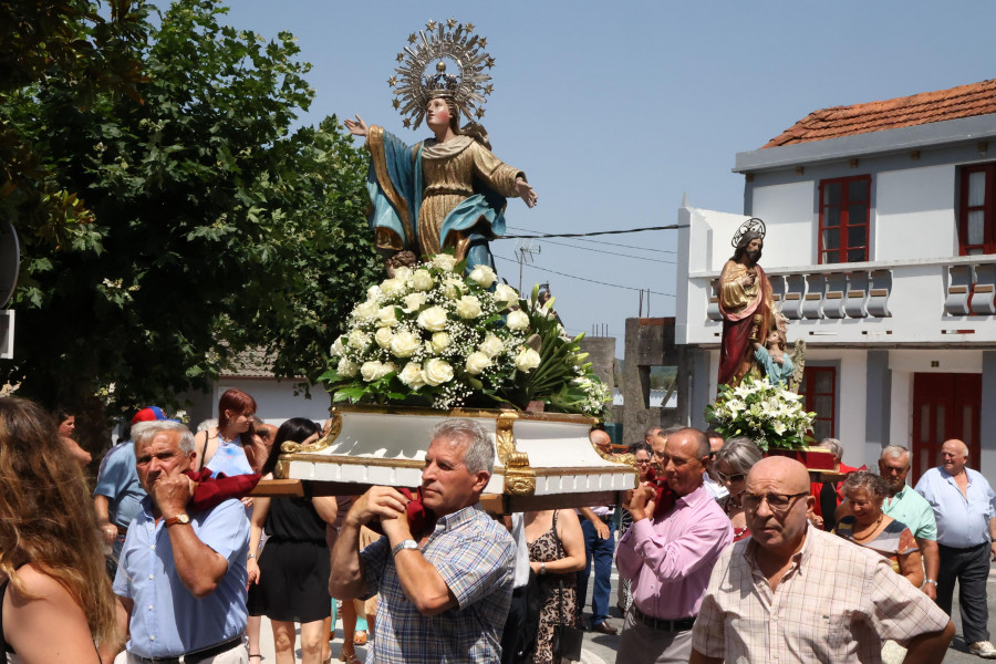 Cee, A Laracha y Laxe protagonizan el fin de semana más festivo del año