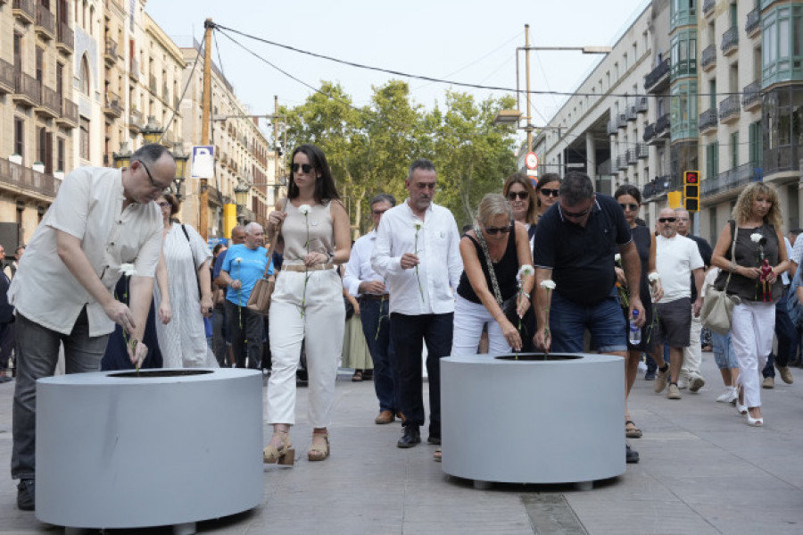 Barcelona homenajea a las víctimas del atentado terrorista del 17A