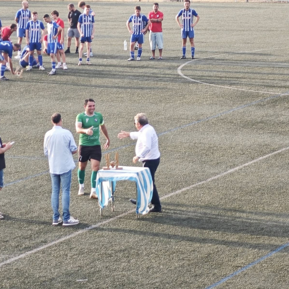 El Fisterra se lleva el Trofeo Gasthof al ganar en Baio por 1-3