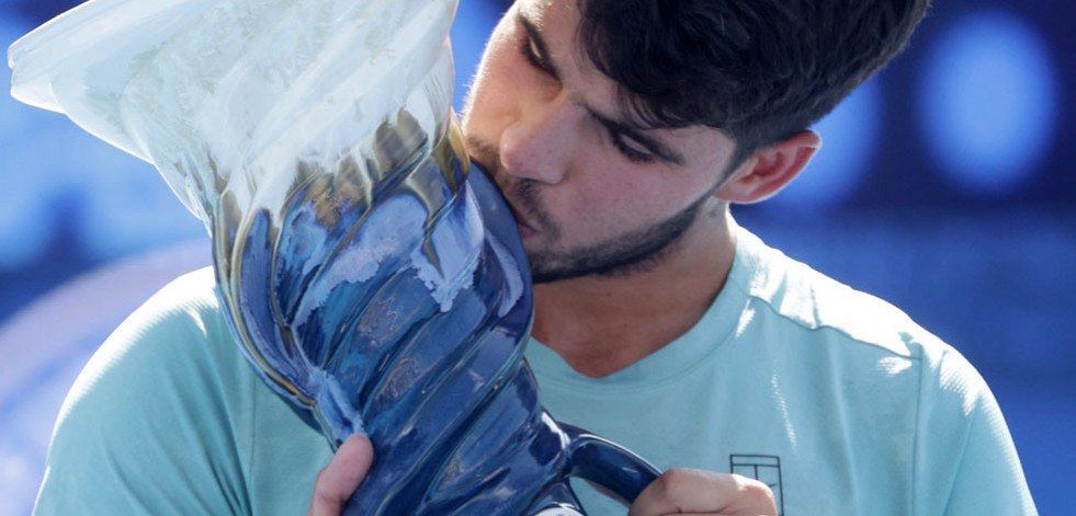 Alcaraz conquista por primera vez Cincinnati tras el abandono de Sinner
