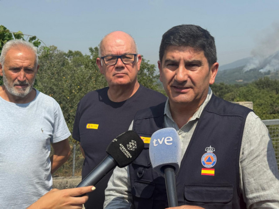 Pedro Blanco señala que el Gobierno ya “amplía medios para apagar incendios” en Galicia